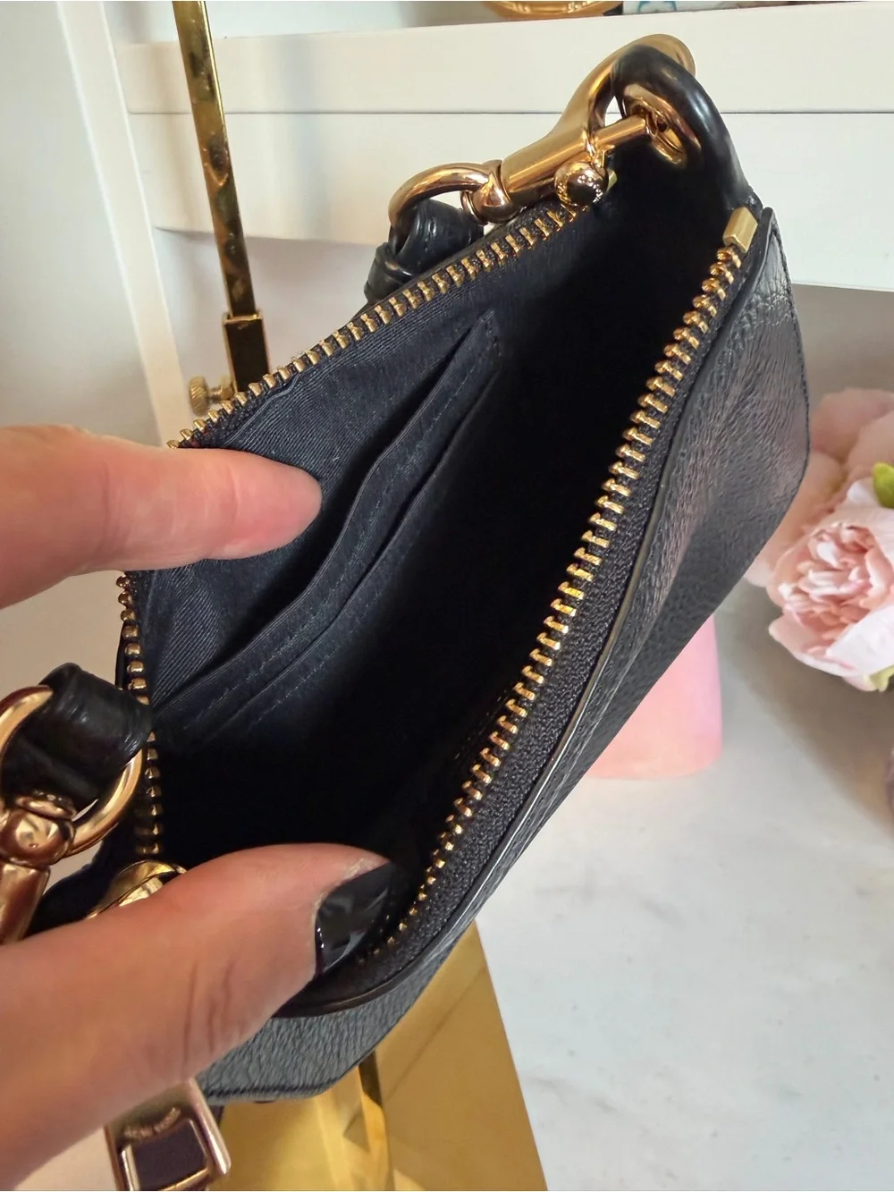 Coach gorgeous Black Pebbled Leather Mini Crossbody with Gold Hardware EUC